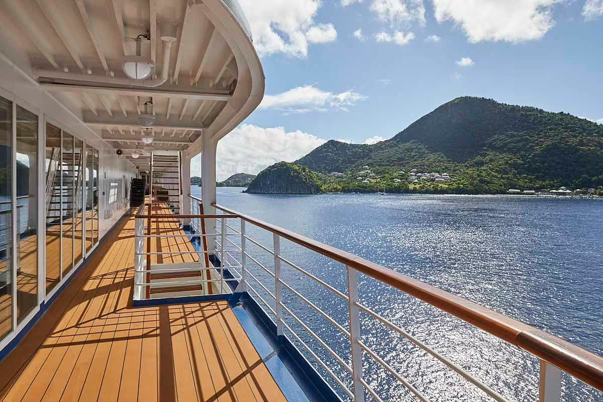 SILVER WHISPER