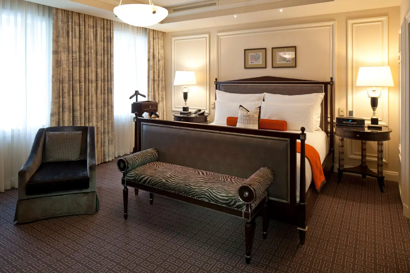 Deluxe King Guestroom