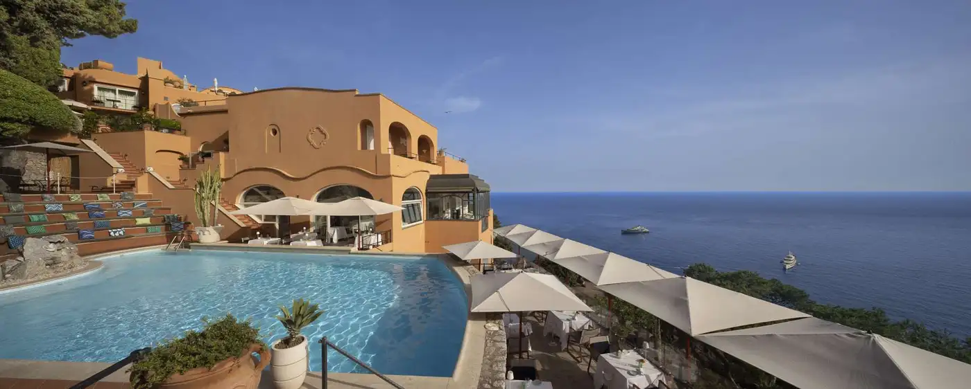 Hotel pool