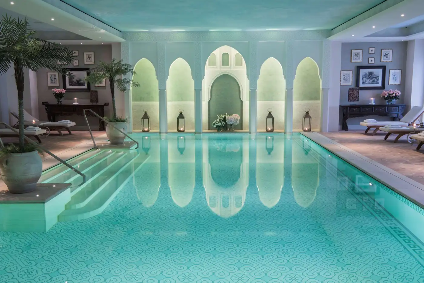 Hotel pool