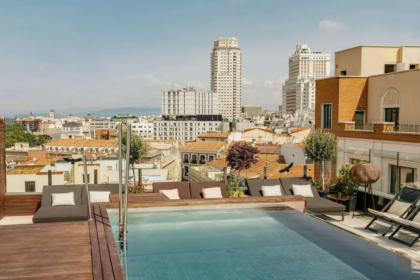 Hotel pool