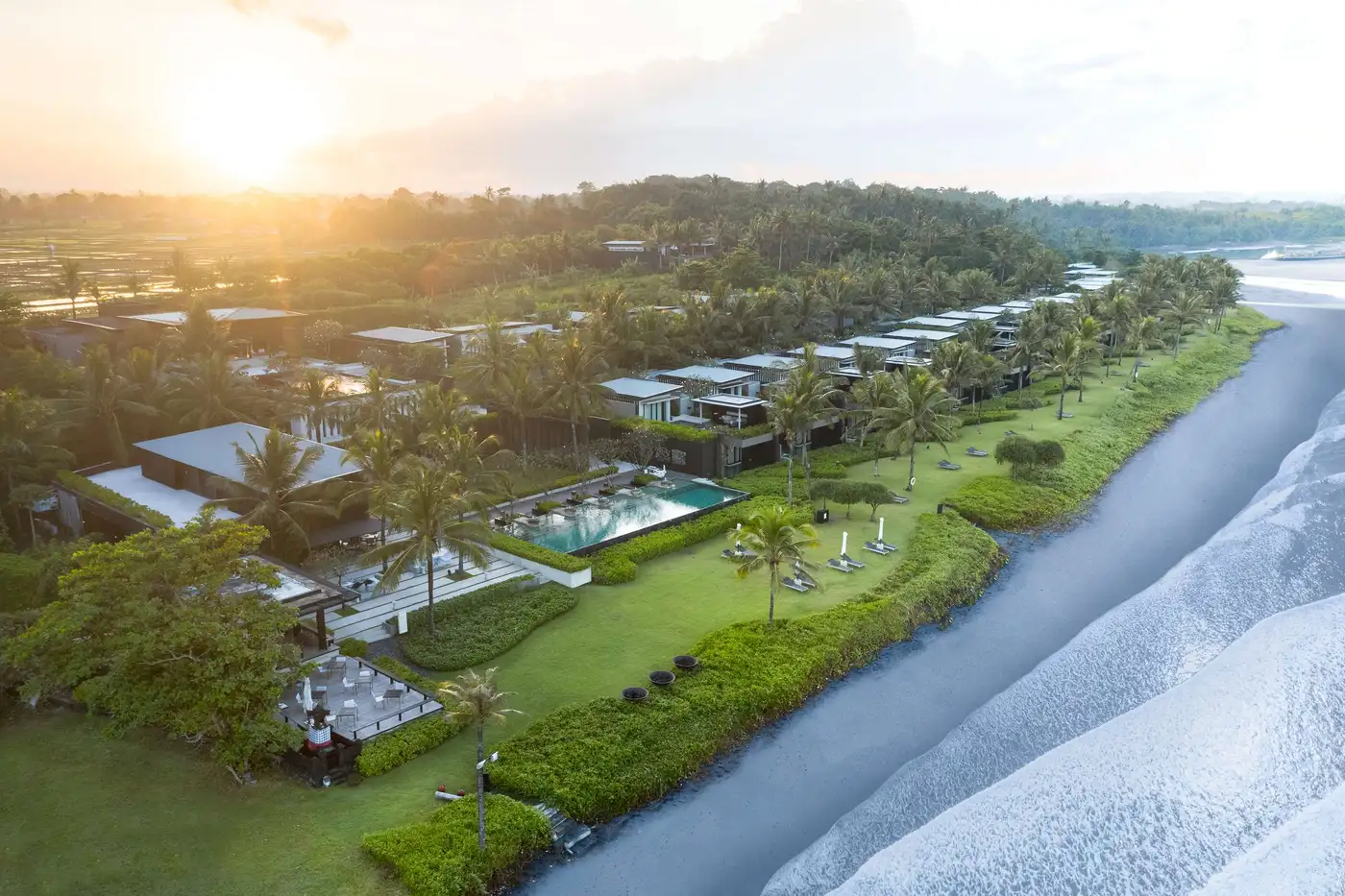 Hotel pool