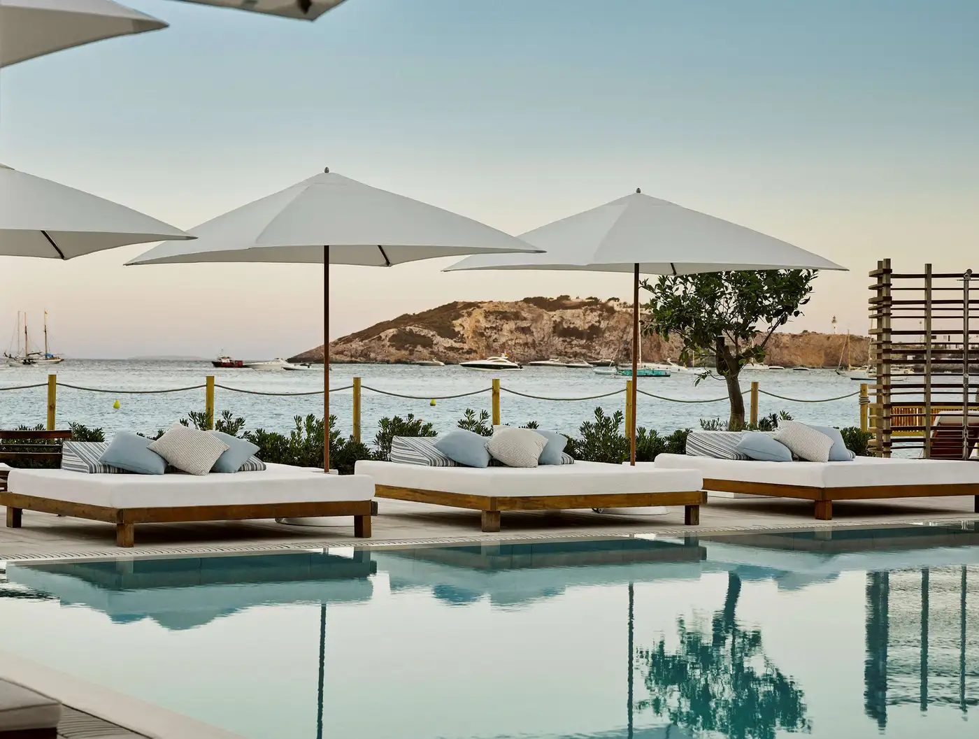 Hotel pool