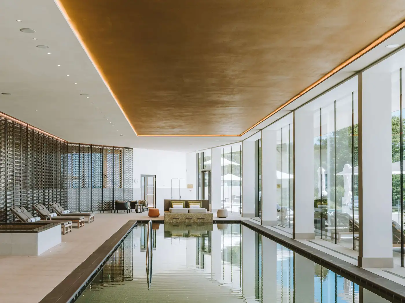 Hotel pool