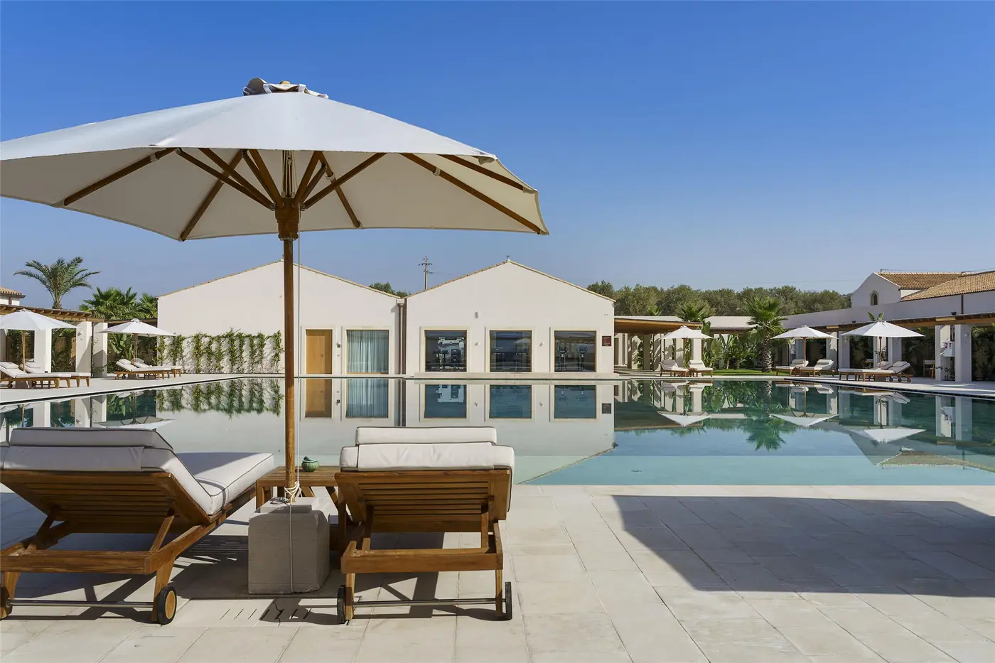 Hotel pool