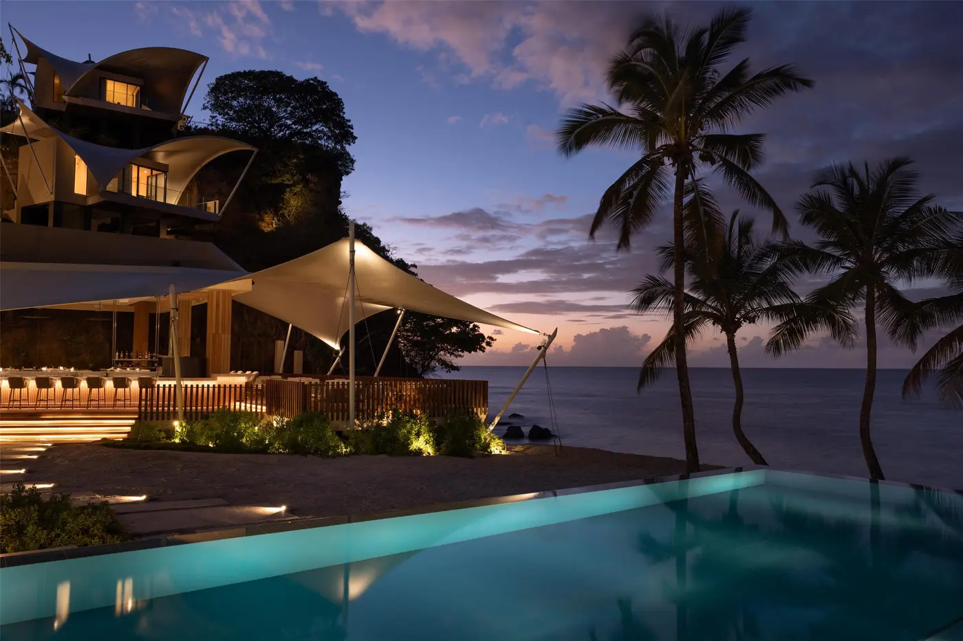 Hotel pool