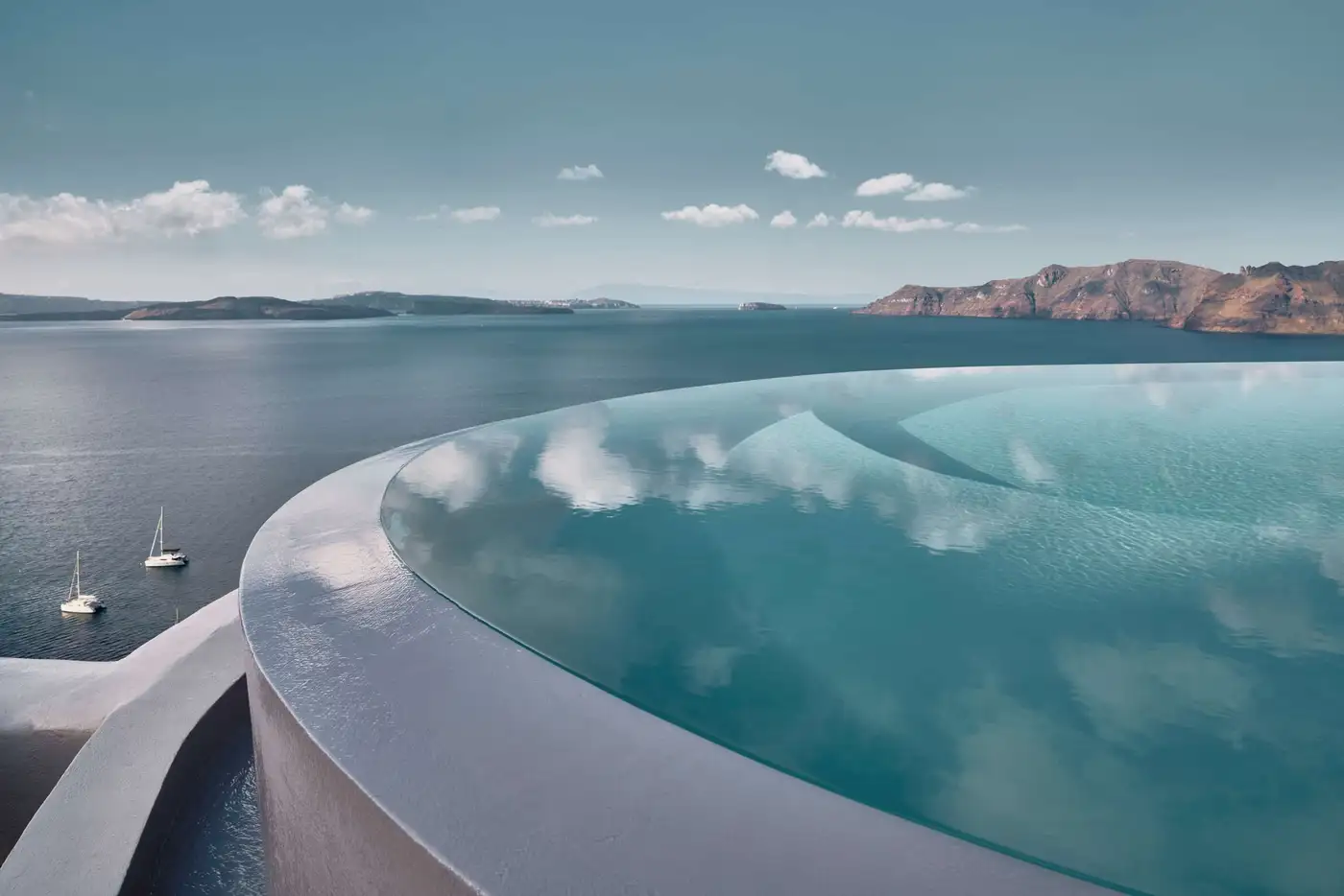 Hotel pool