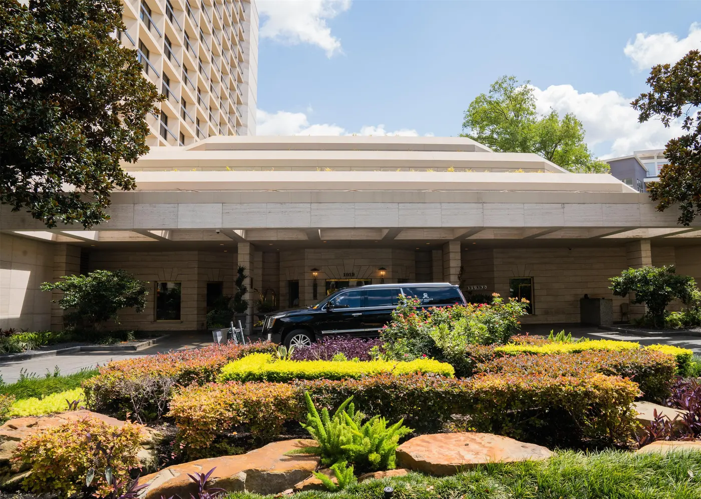 Hotel pool