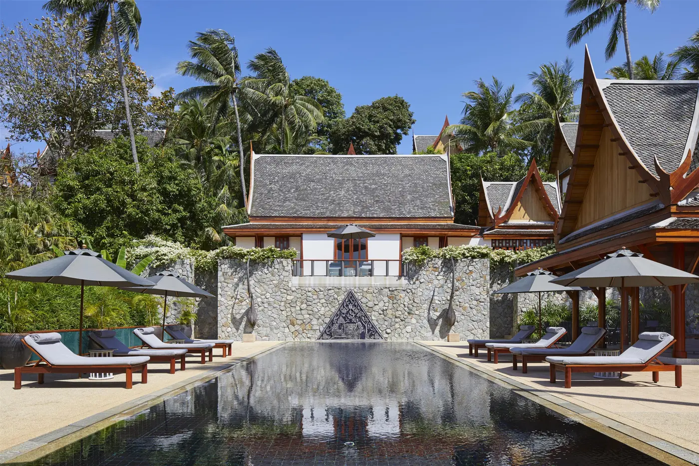 Hotel pool