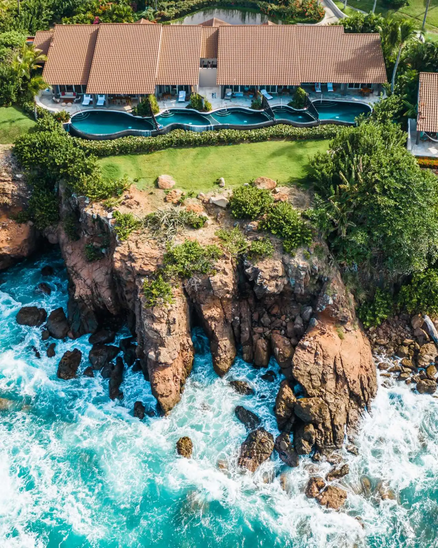 Hotel pool