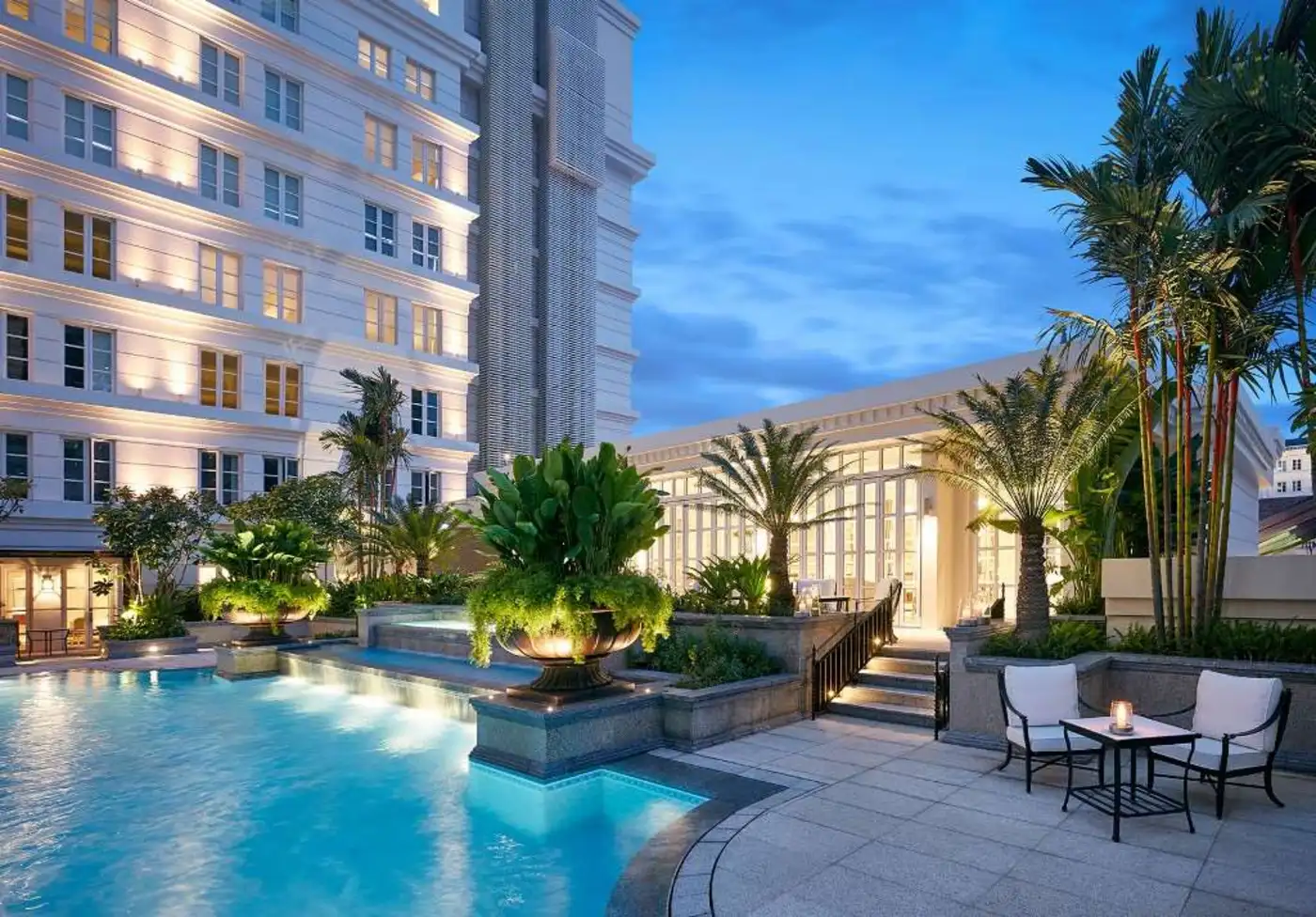 Hotel pool