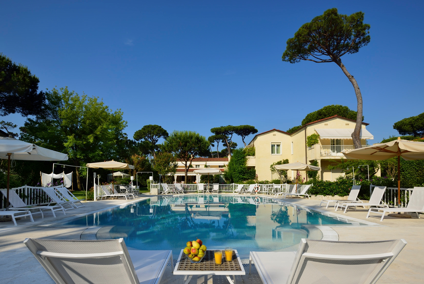 Hotel pool