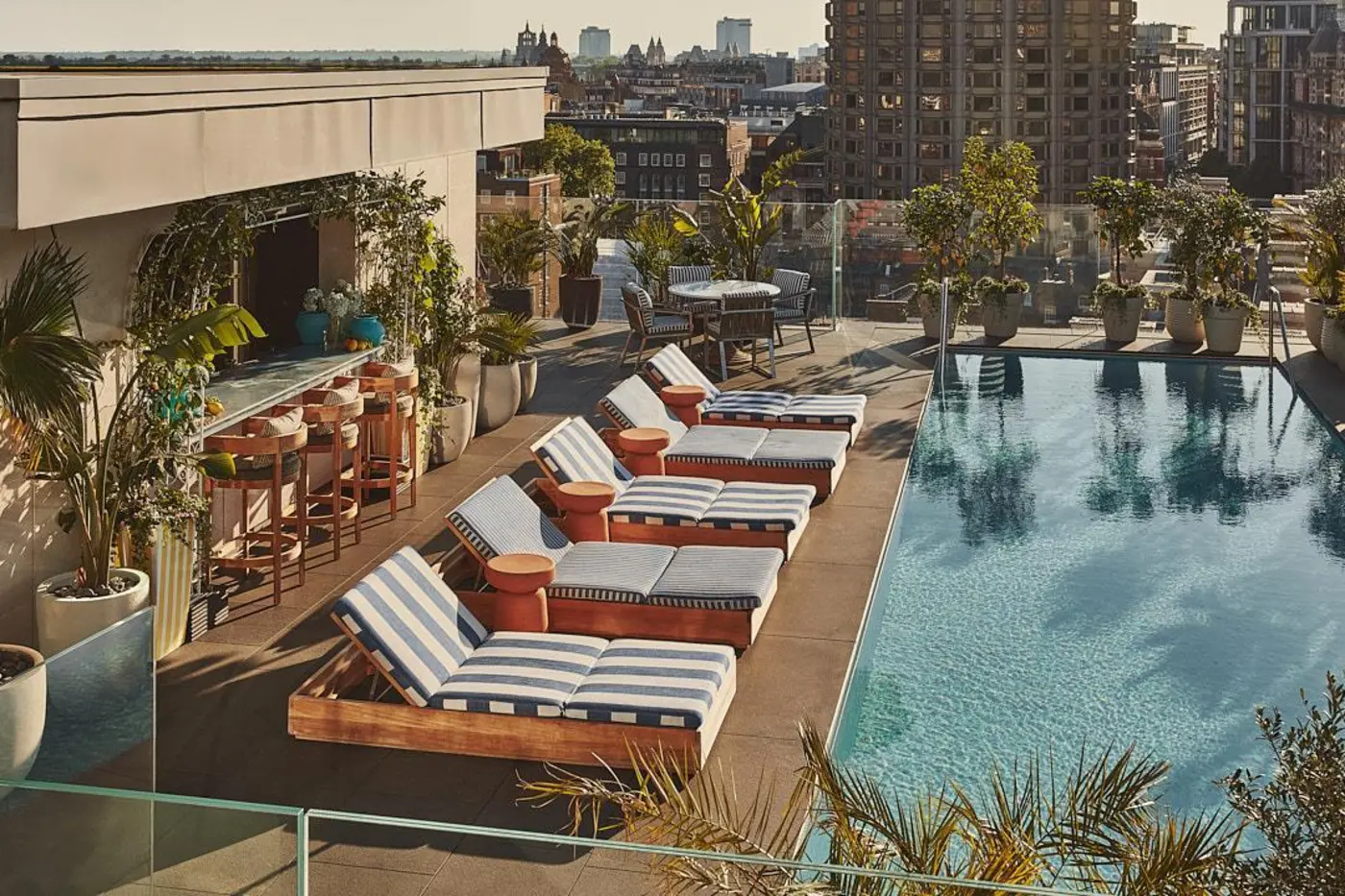 Hotel pool