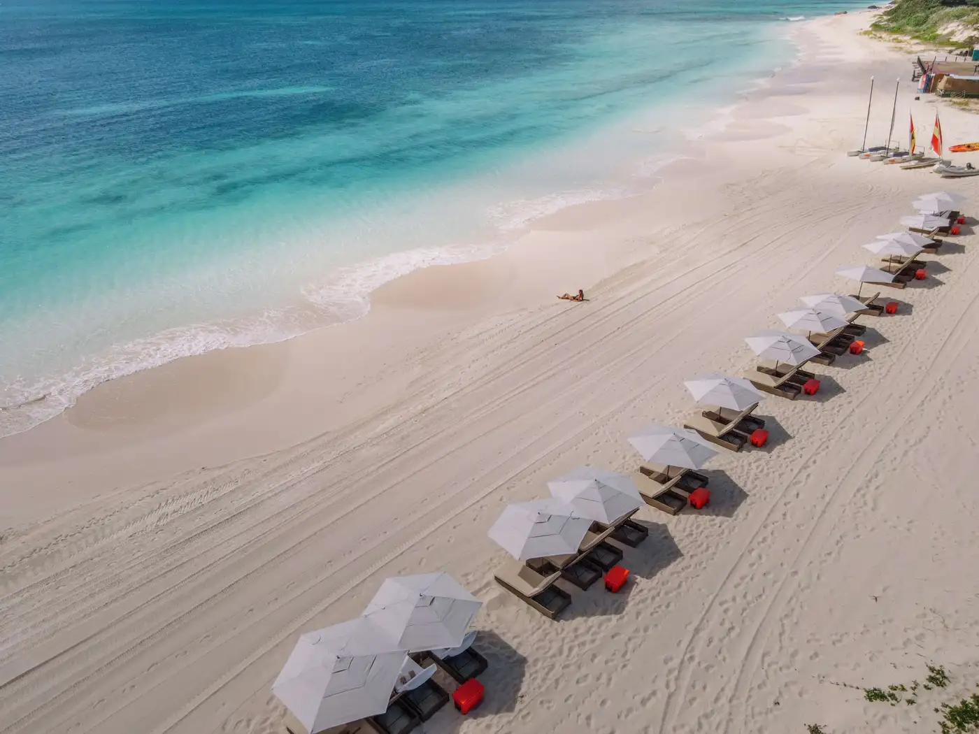 Hotel pool