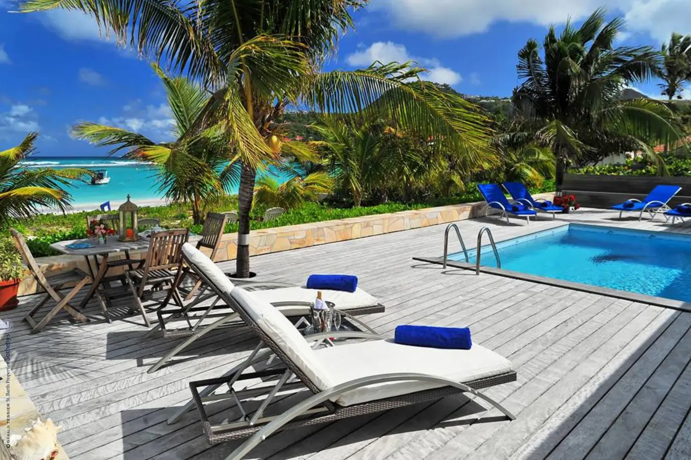 Hotel pool