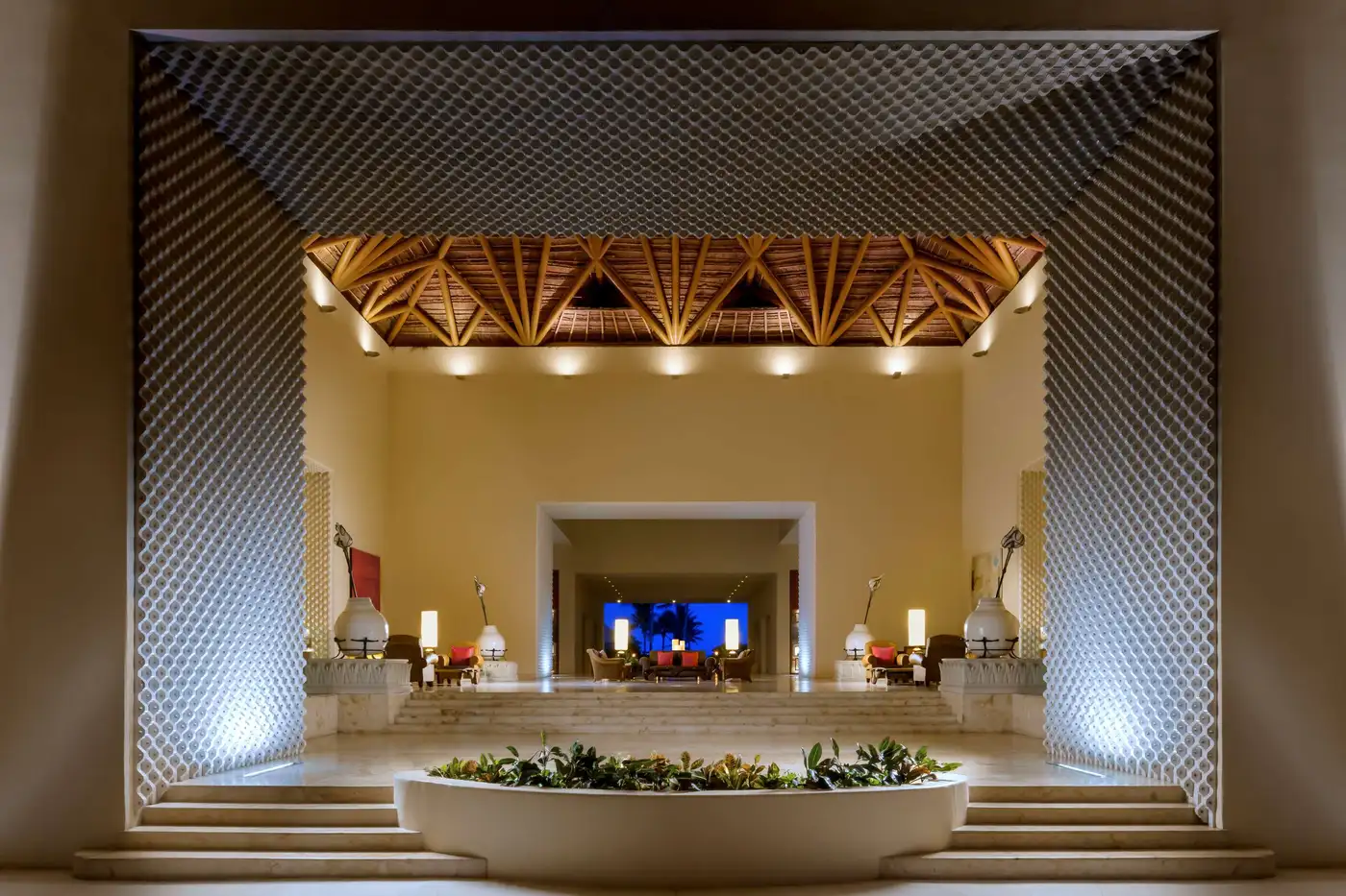 Hotel pool