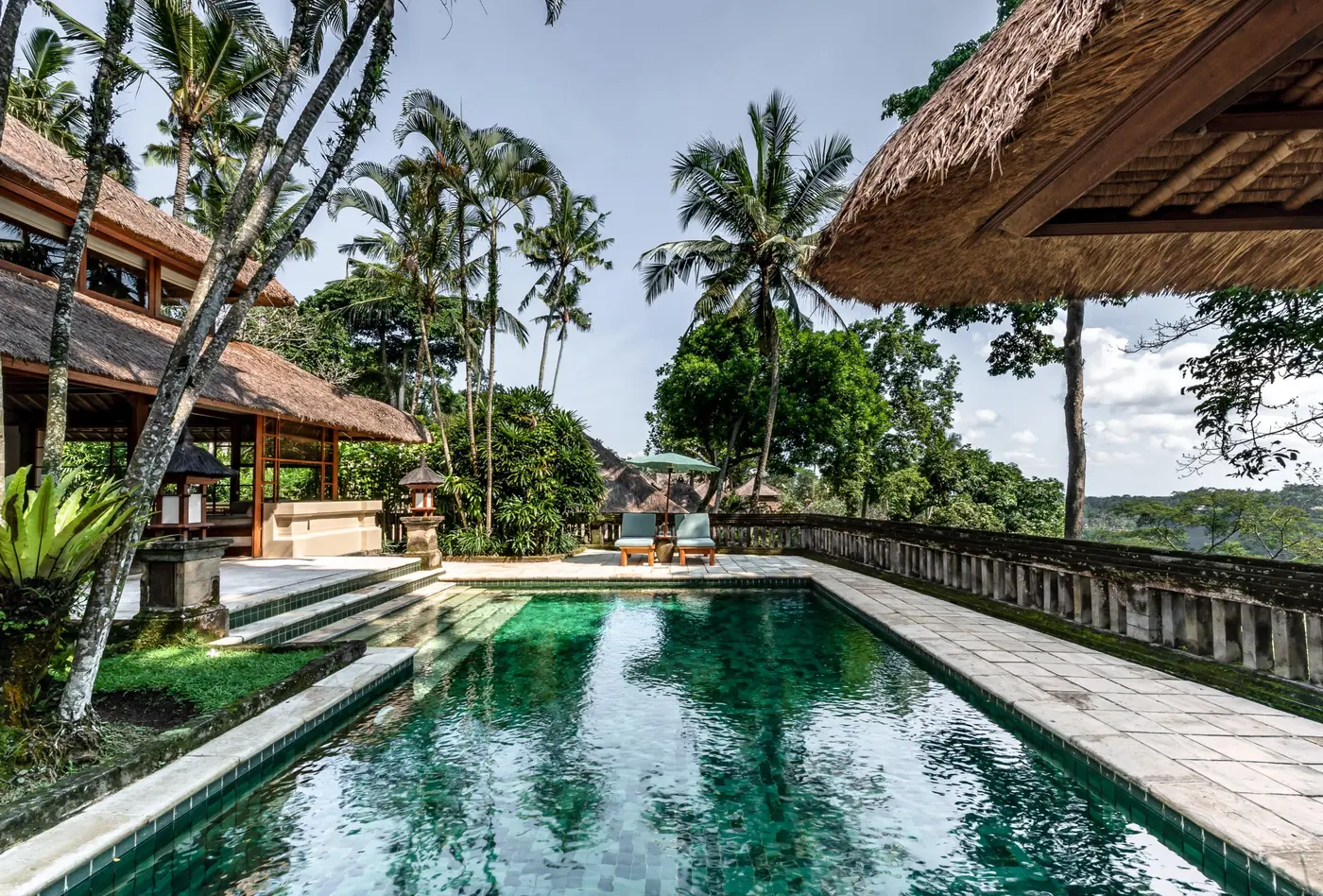 Hotel pool
