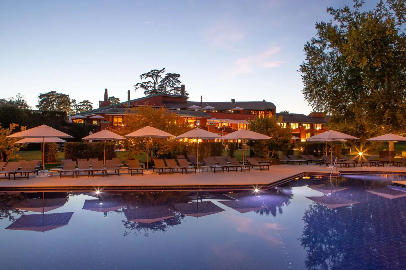 Hotel pool