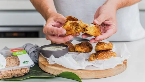 Spicy Empanadas with Coriander & Lime Aioli