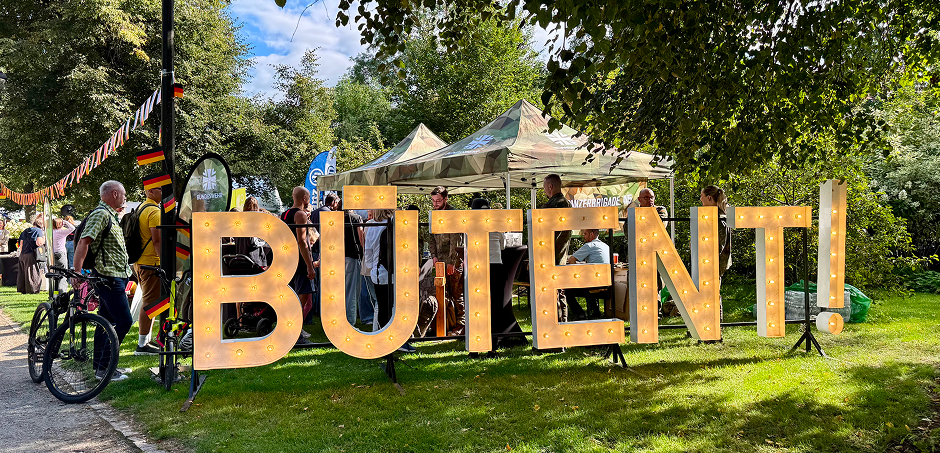 BŪTENT!