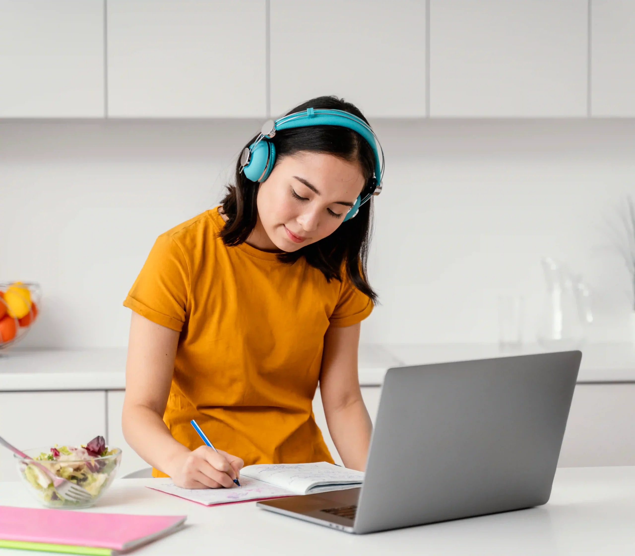 Web-to-Mobile Replication Elevates Retail Sales and User Engagement