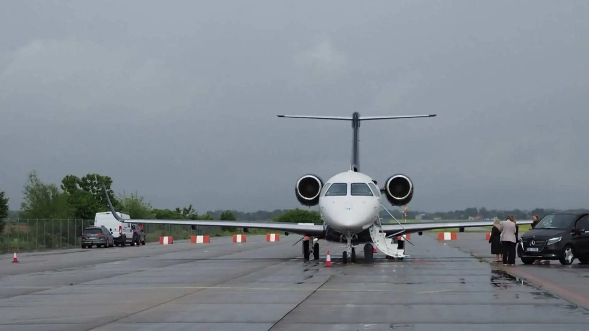 Jet privé sur le tarmac