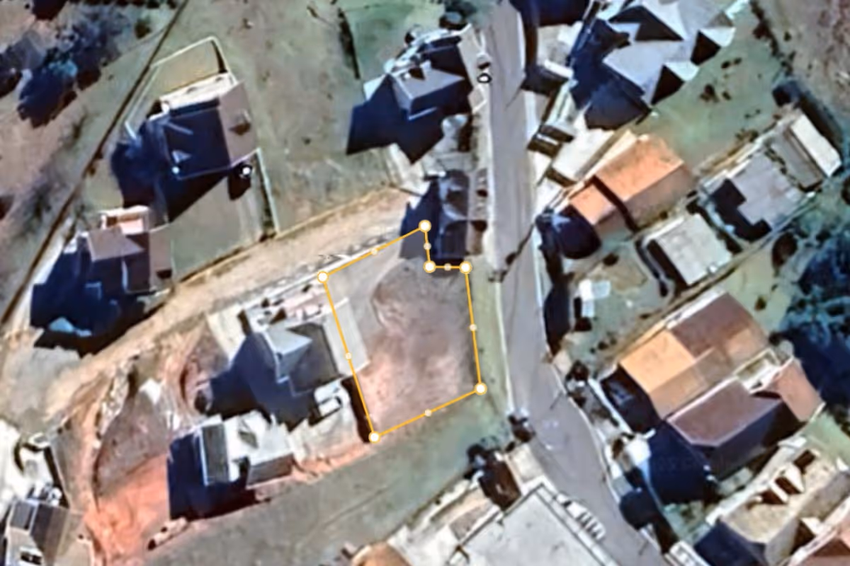Lote plano em condominio fechado
