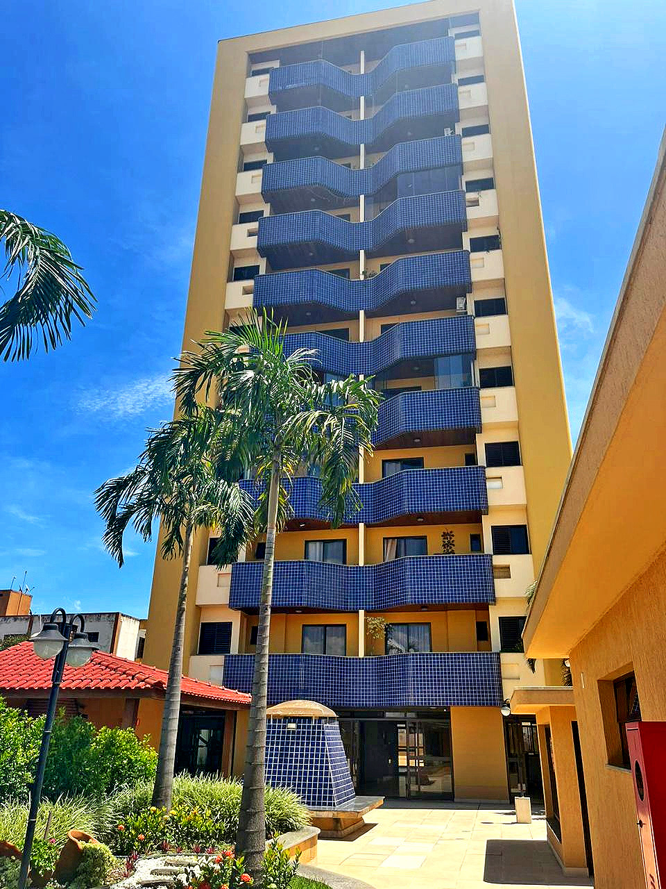 Apartamento com suíte e varanda no Alto do Cardoso — Pindamonhangaba