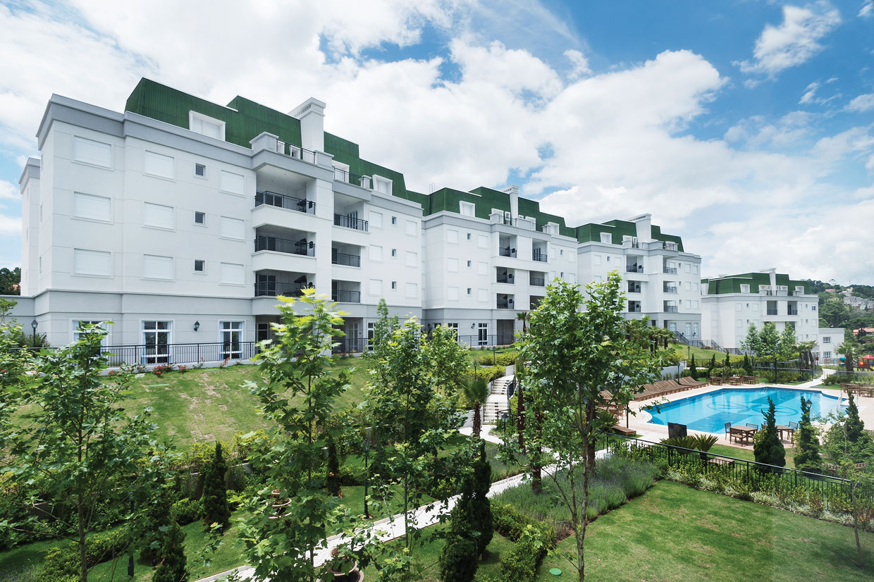 Apartamento alto padrão ao lado do capivari em condominio estilo resort.