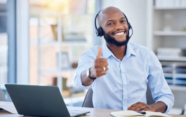 1,600+ Call Center Thumbs Up Stock Photos, Pictures & Royalty-Free Images - iStock | Call center agent