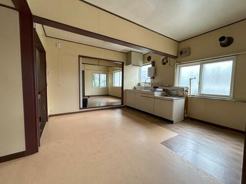 Cozy Urban Base in Historic Otaru