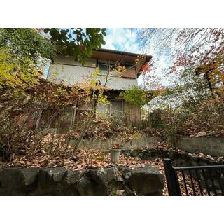 Charming Traditional 3-Bedroom Akiya with Breathtaking Surroundings in Nara