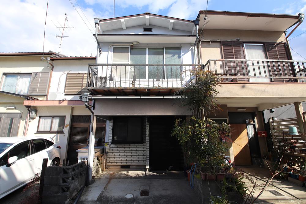 Historic 5-Bedroom Mountain View Home in Kyoto City