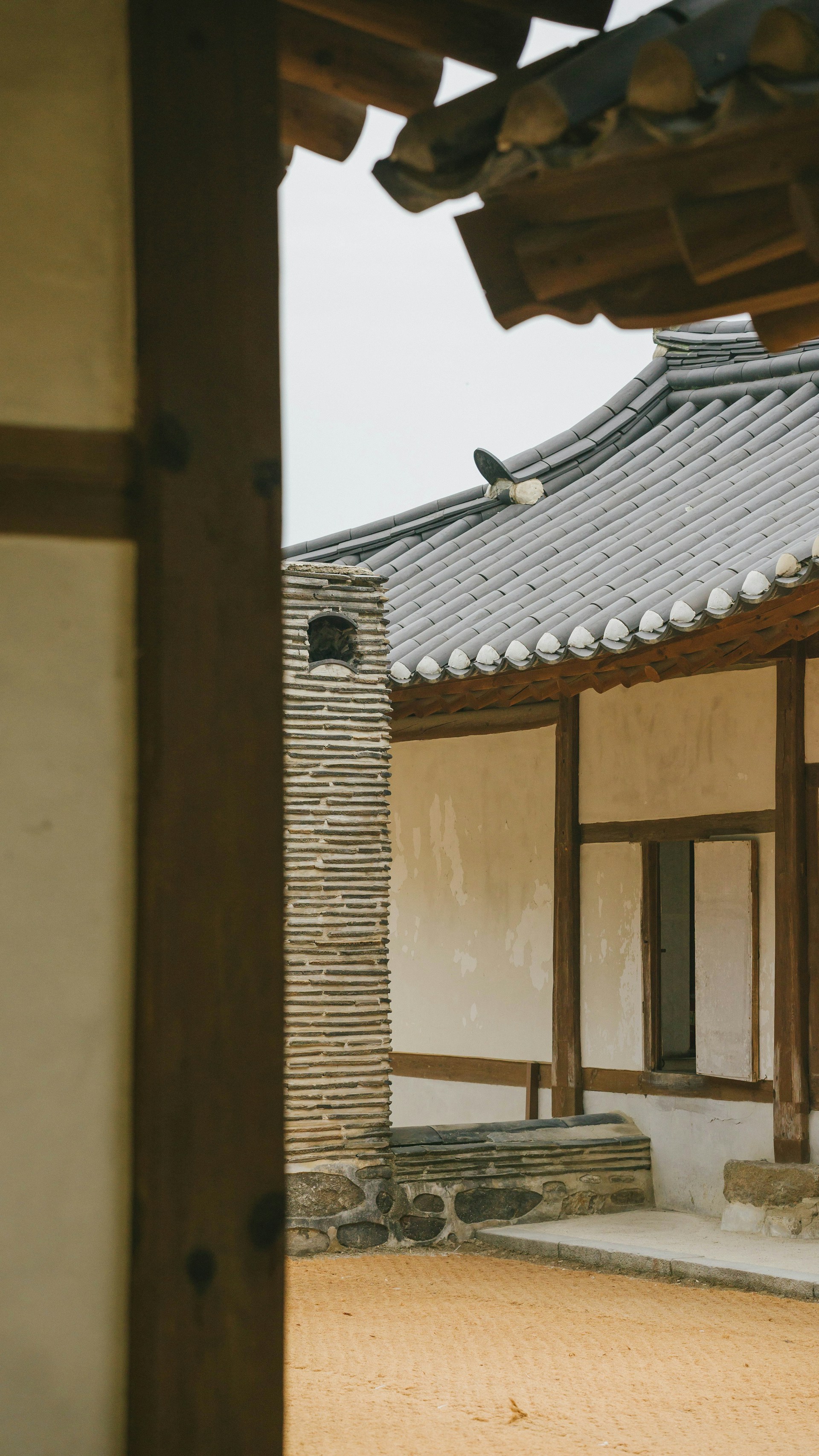 How to Maintain a Japanese Tile Roof