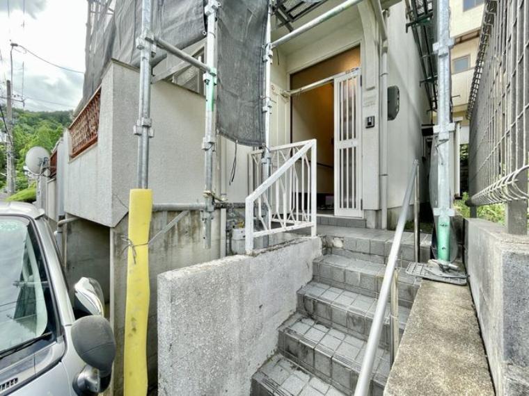 Step into classic Japanese living in Shinomiya Koganezuka with this unique property opportunity. Featuring 799 sqft of living space and priced around $63333. Let Old Houses Japan help you find and restore your dream akiya — a unique opportunity to own a slice of rural Japan.