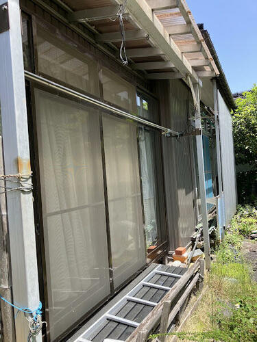 Your dream akiya awaits in Toyama — explore this 4LK gem. Featuring 2347 sqft of living space and priced around $30,839. Let Old Houses Japan help you find and restore your dream akiya — a unique opportunity to own a slice of rural Japan.