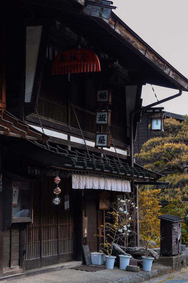 How to Maximize ROI on a Japanese Country Home