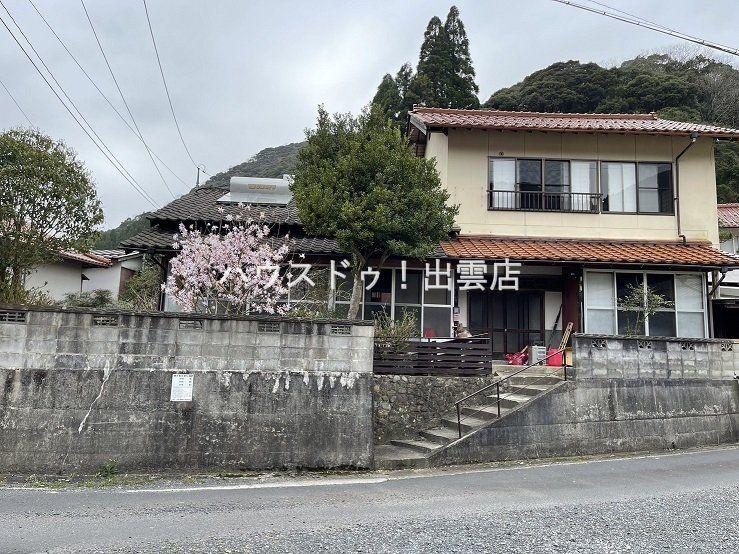 8DK Traditional Home for Sale in Otatecho