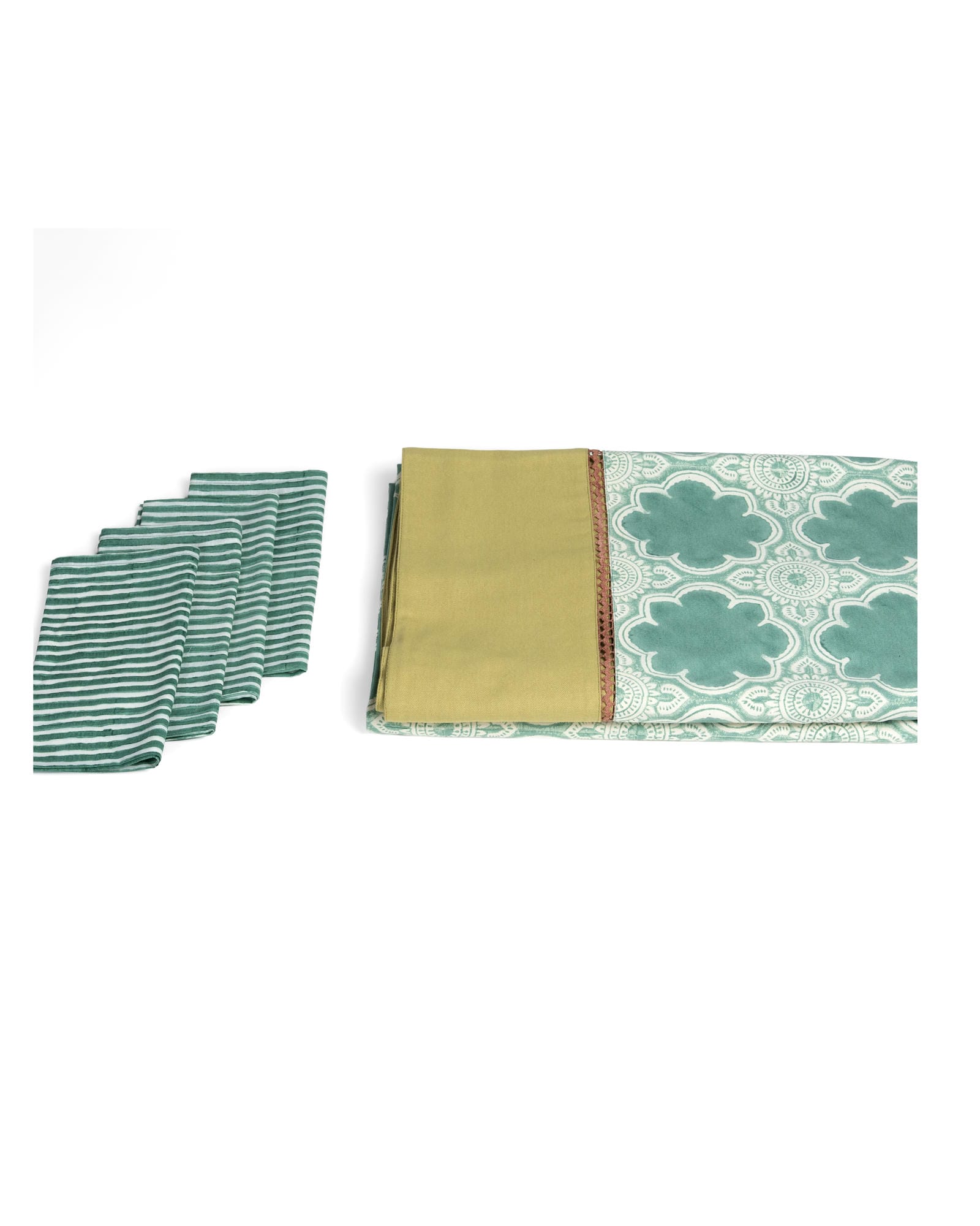 Lanka Patina Table Setting