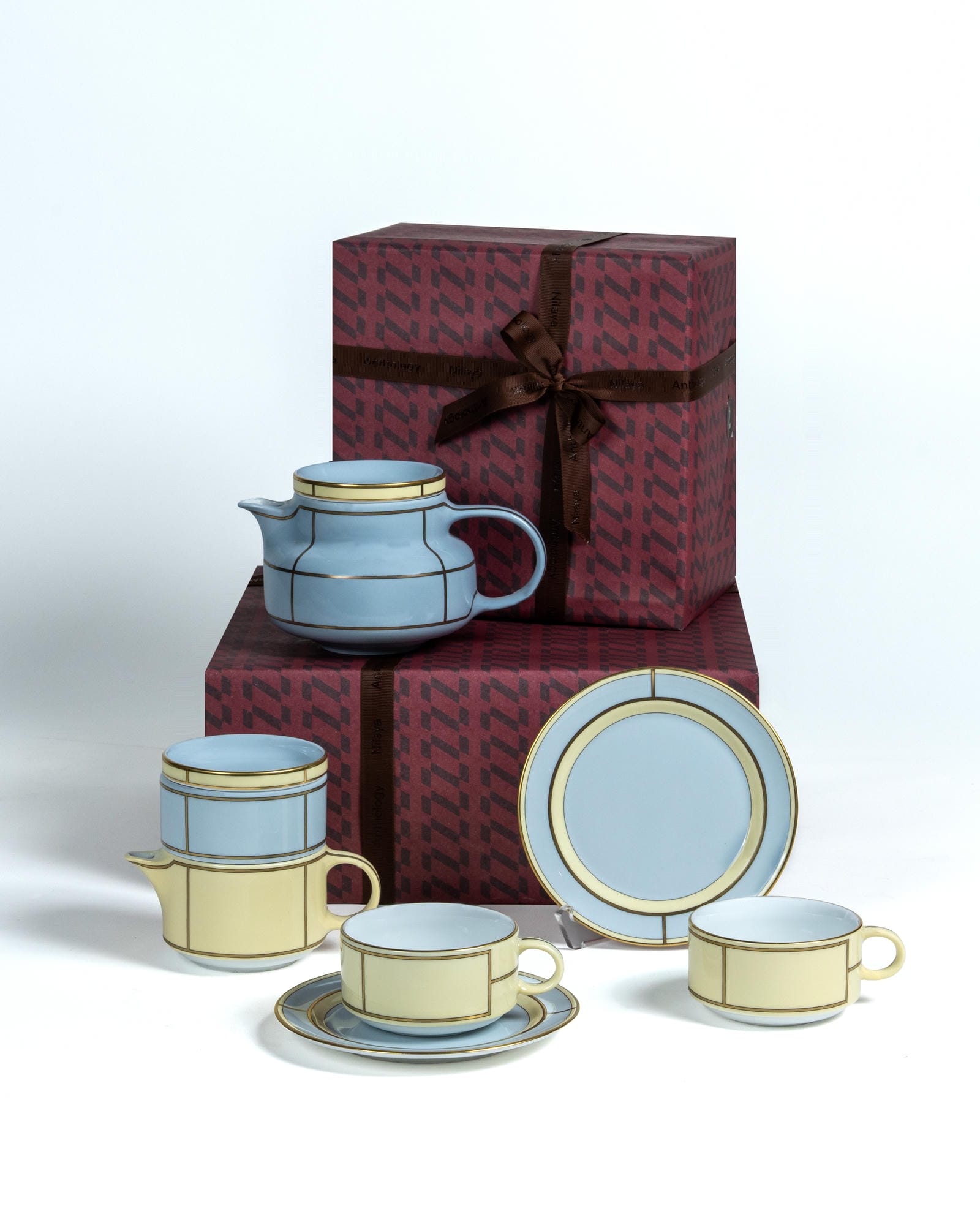 Oriente Italiano Porpora Tea Service