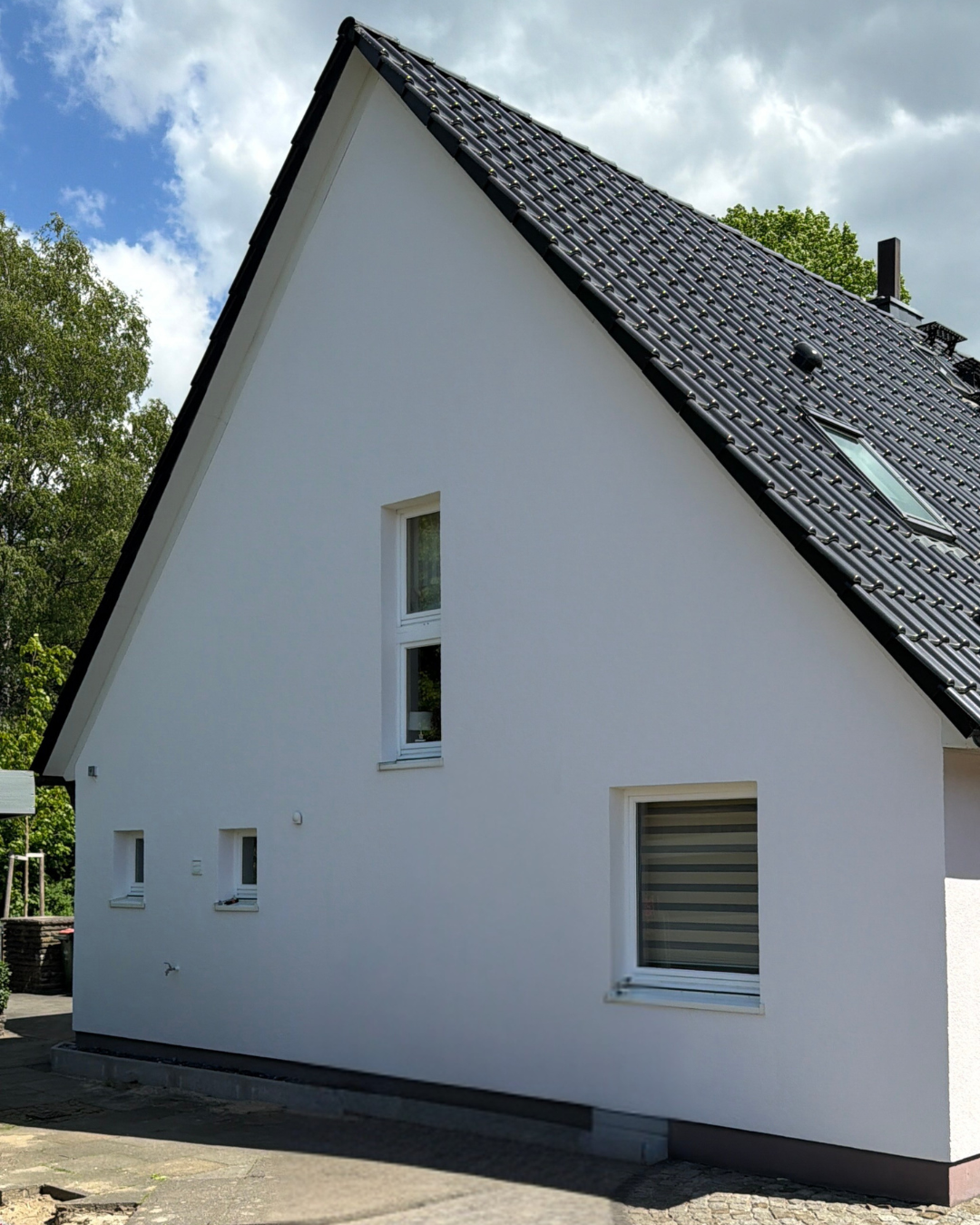 Einfamilienhaus vor dem Fassadenanstrich – Originalzustand