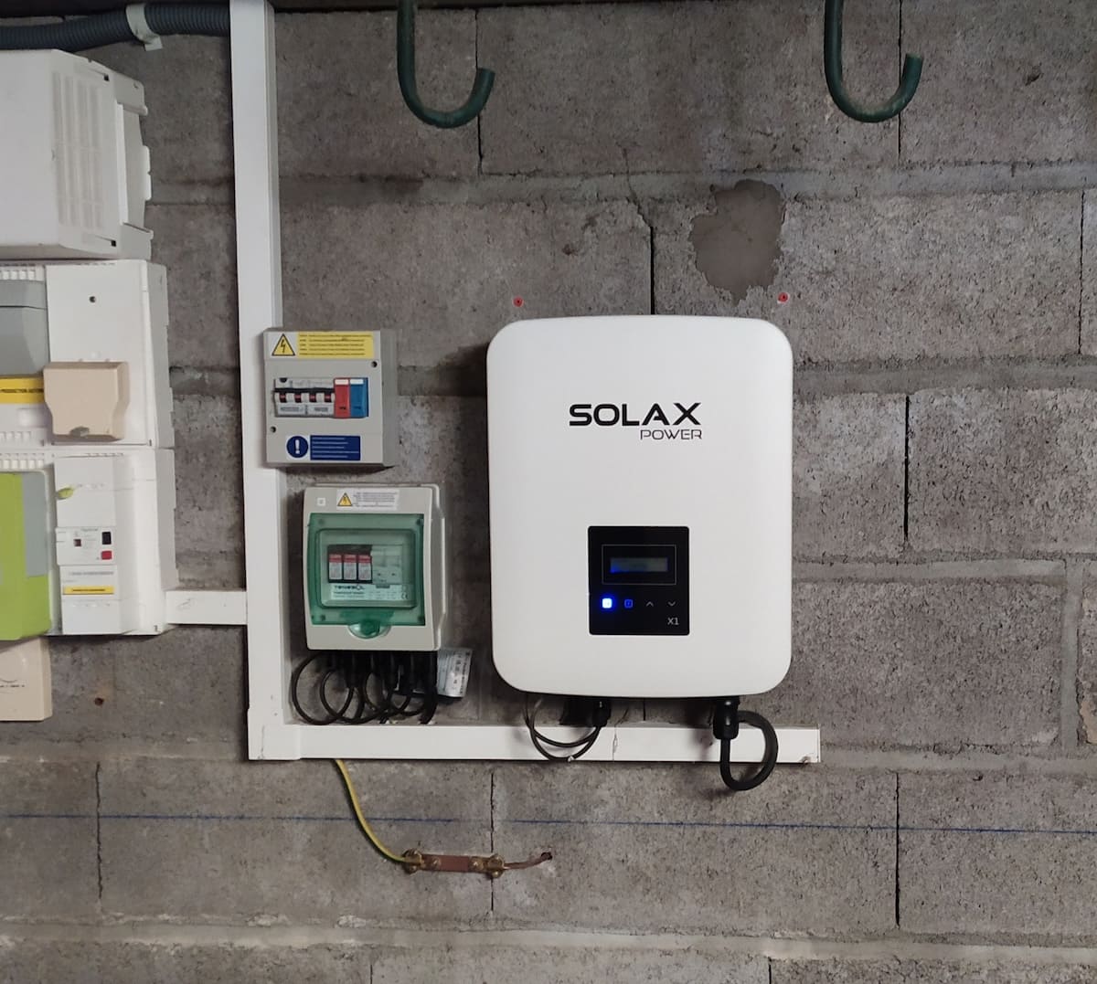 Remplacement onduleur photovoltaique solax