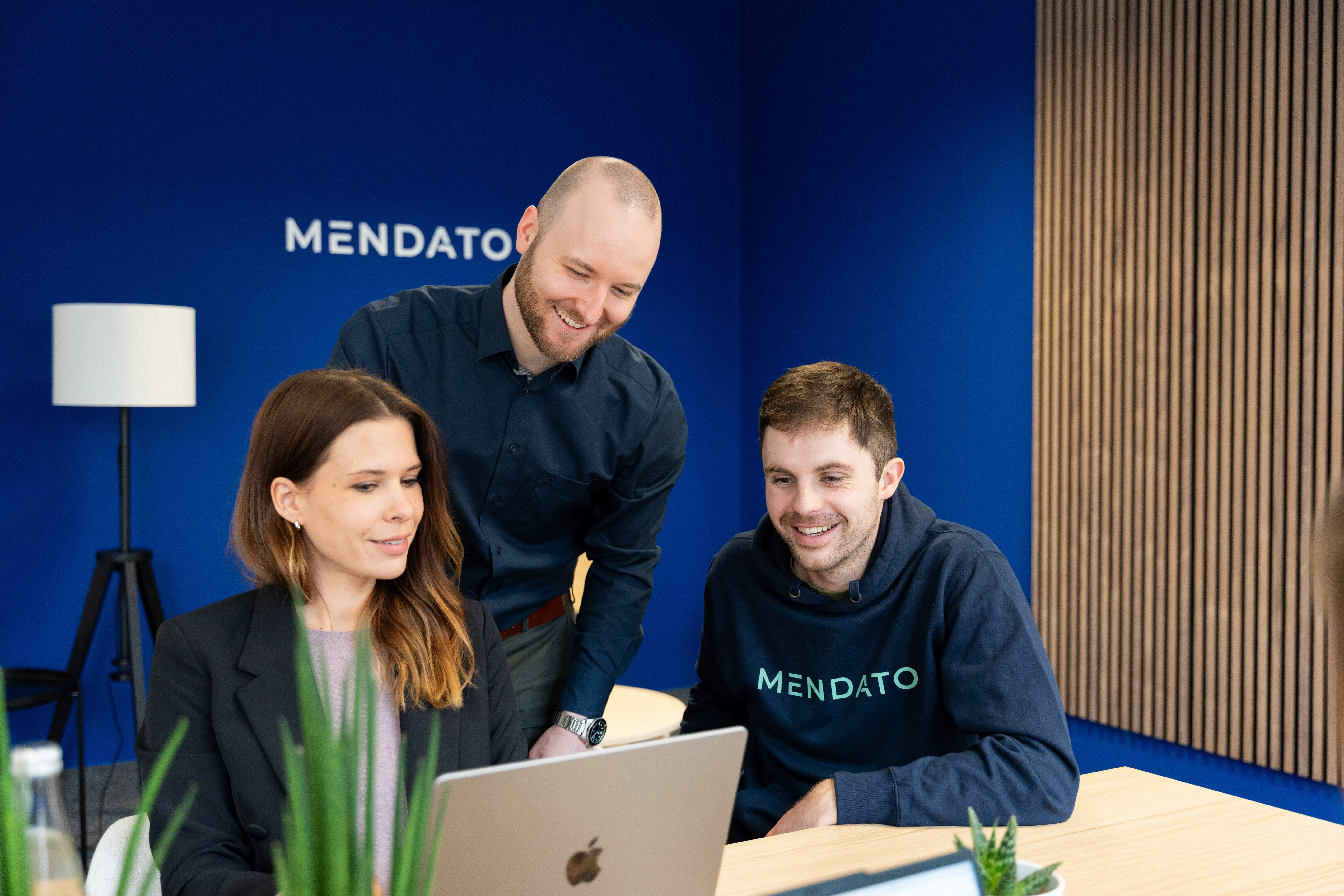 Mendato Team bei der Arbeit
