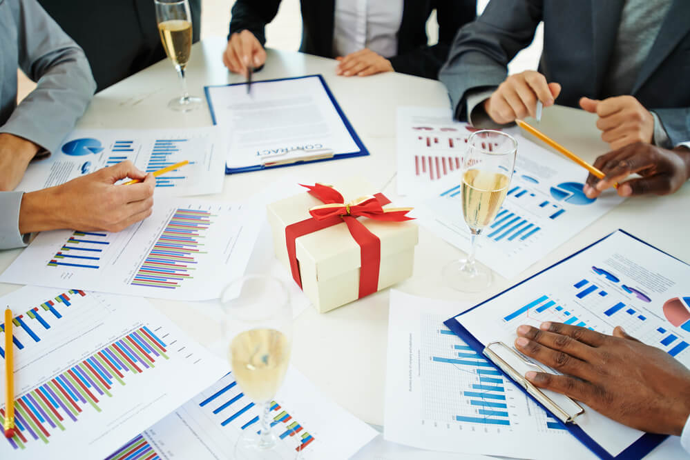 Data to be used to inform post-holiday SEO marketing campaigns in Florida. 