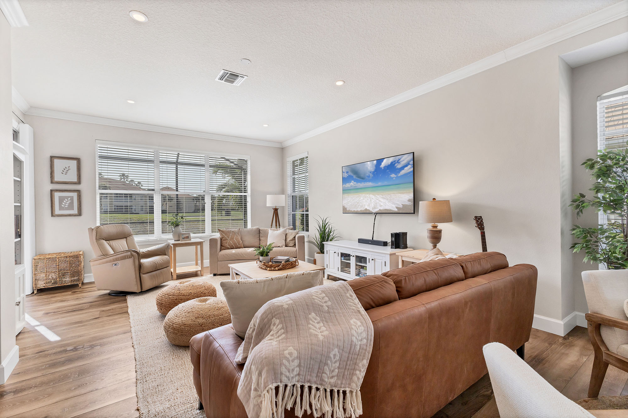 Luxury family home in sarasota, fl