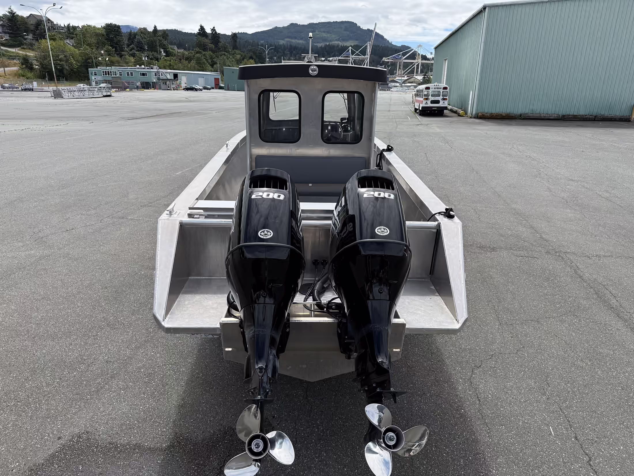 Ortun CC336 aluminum workboat for sale by Whiskey Creek Marine, exterior view 6 of 8.