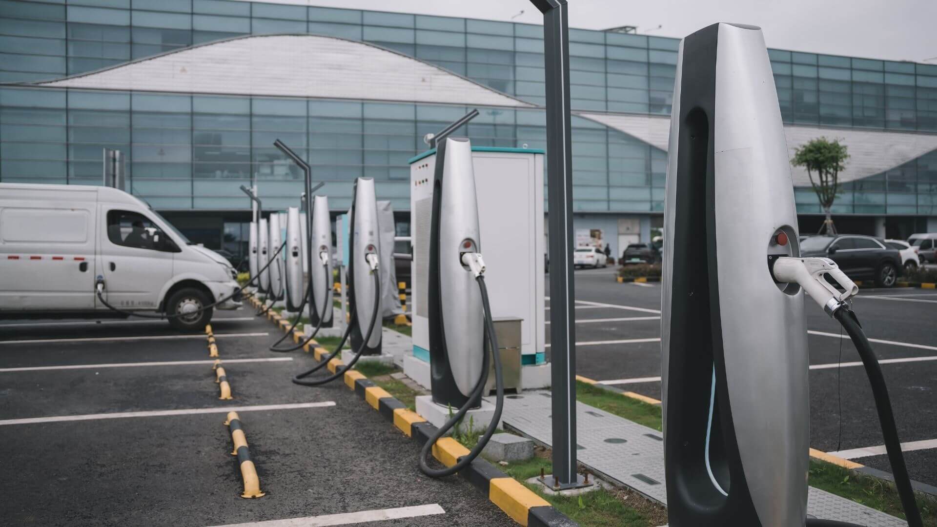 Commercial EV Fleet Charging Solutions