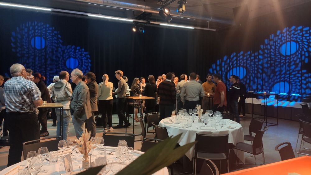 Gasten netwerken in kleine groepen