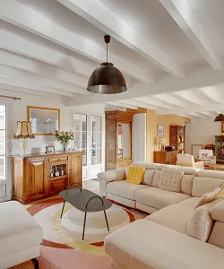 camara a acheté un magnifique appartement ici vu sur salon