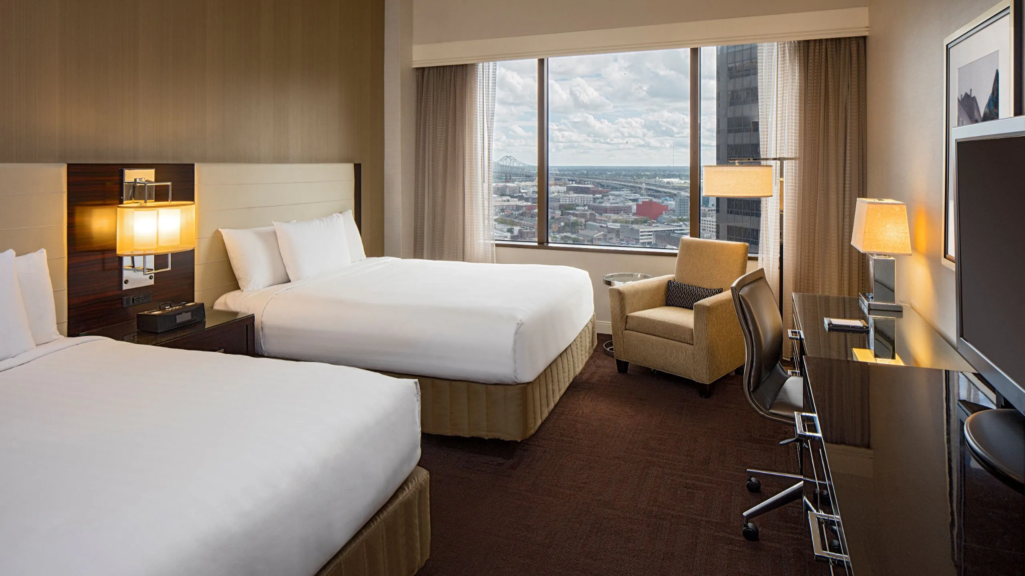 Hyatt Regency Hotel Screenshot